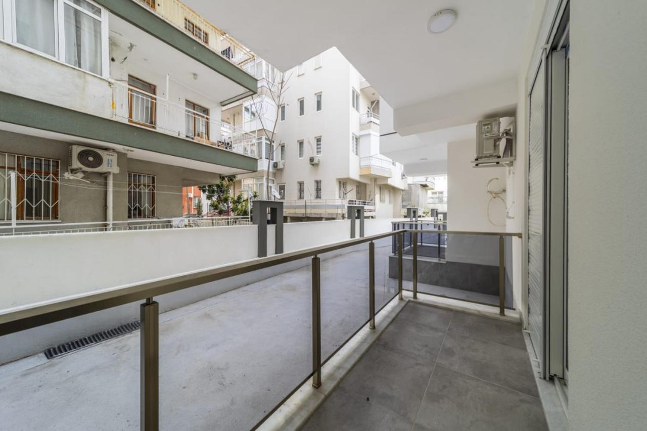 Modern And Cozy Apartment With Central Location And Balcony In Muratpasa, Antalya Exterior foto